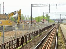 Budowa nowego peronu na stacji Ełk fot Andrzej Puzewicz PKP Polskie Linie Kolejowe SA
