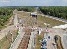 Topór - widok z drona na budowę przejścia pod torami, fot Artur Lewandowski PKP Polskie Linie Kolejowe SA