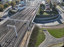 Widok z drona na wiadukt nad ul Suwalską w Ełku fot Paweł Chamera PKP Polskie Linie Kolejowe SA