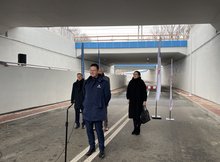 Andrzej Bittel , sekretarz stanu w Ministerstwie Infrastruktury wypowiada się na otwarciu wiaduktu w Kobyłce, fot. Anna Znajewska-Pawluk