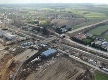 Czyżew - budowa wiaduktu, pracuje sprzęt, fot. Artur Lewandowski PKP Polskie Linie Kolejowe SA